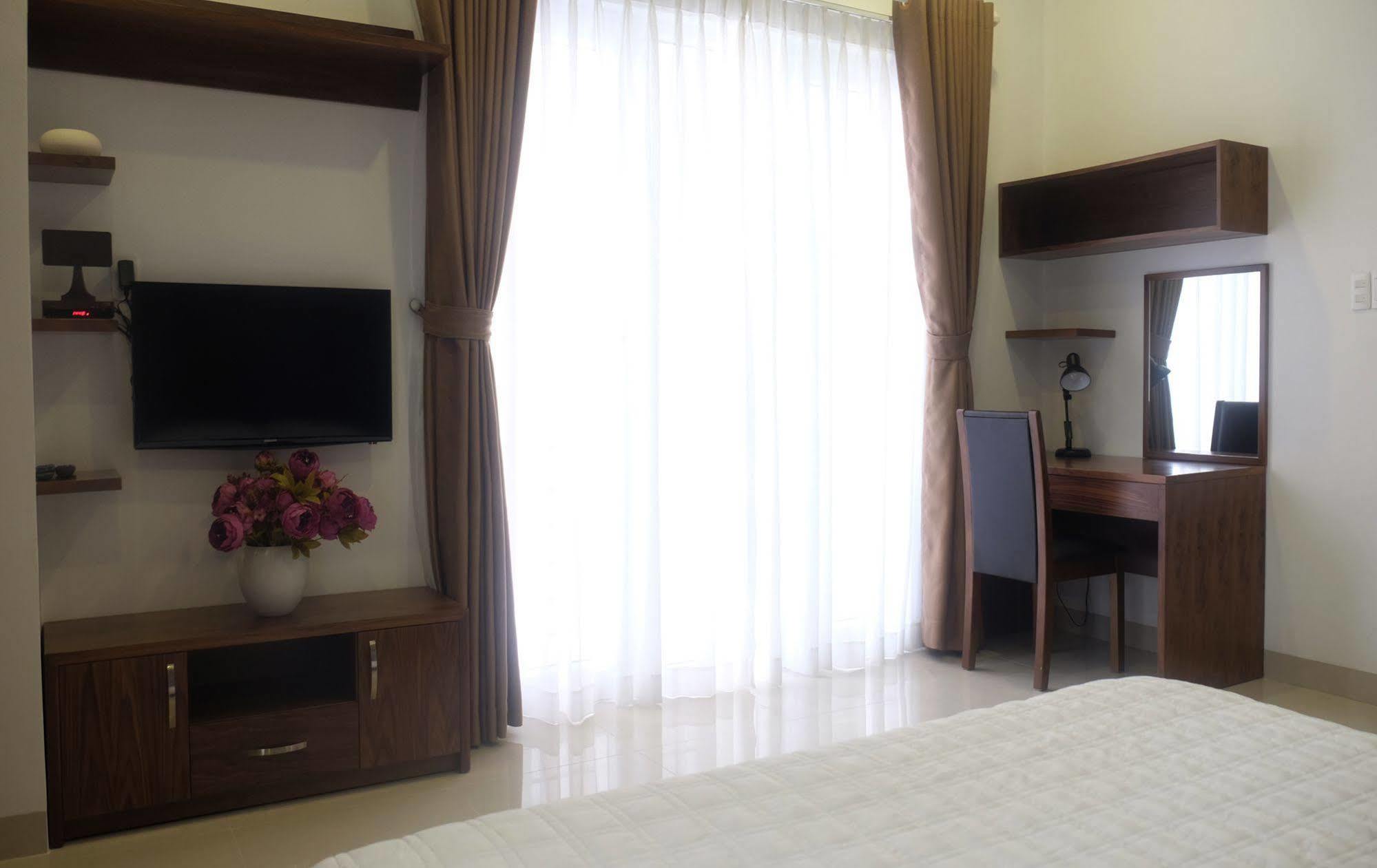 Poonsa Serviced Apartment Хошимін Екстер'єр фото