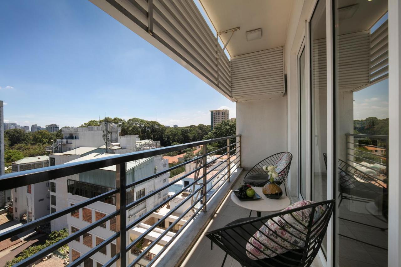 Poonsa Serviced Apartment Хошимін Екстер'єр фото